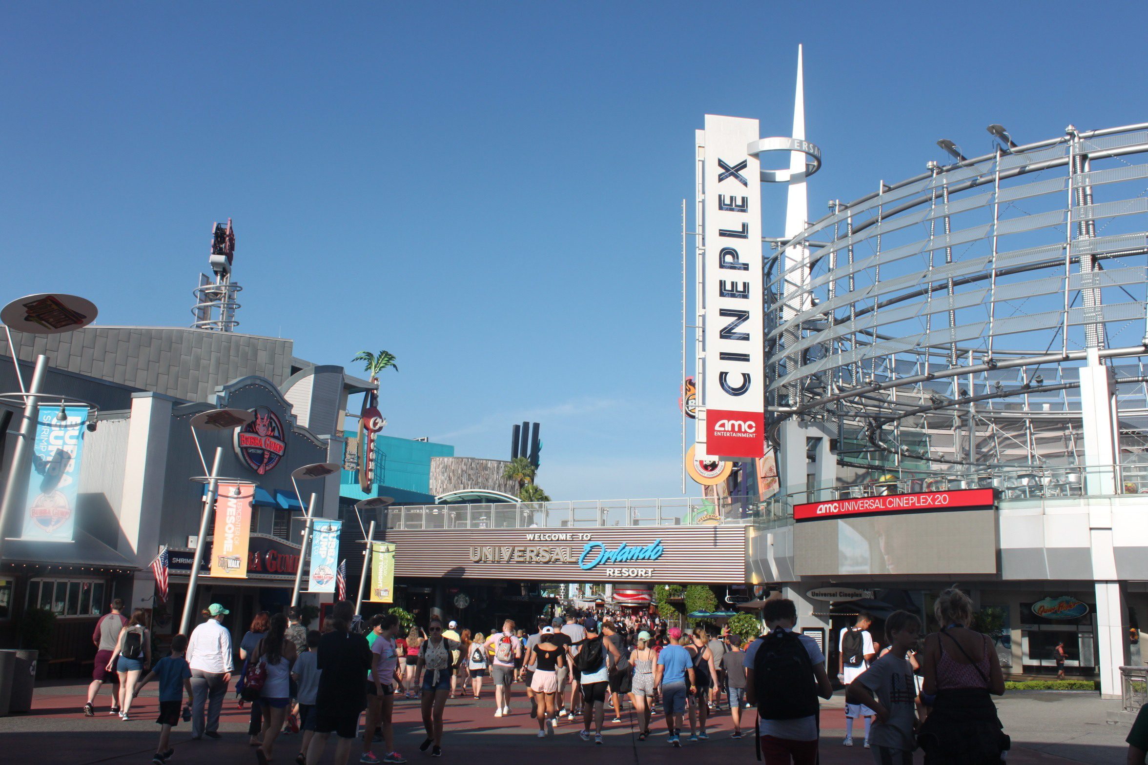 We Visited CityWalk at Universal Studios Hollywood! Here's How it Compared  to Universal Orlando